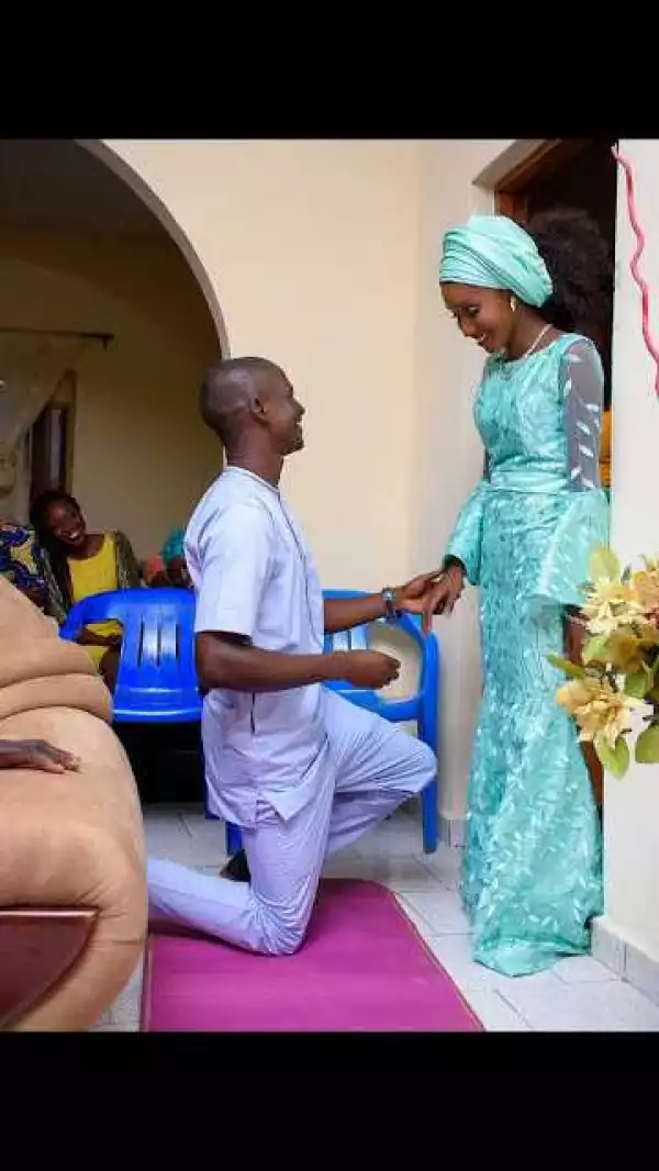 Nigerian guy proposes to fiancee again after she misplaced first engagement ring